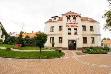 Фотографии Отели типа «постель и завтрак» Hotelik Kopernik г. Лидзбарк-Варминьски (Польша) №1 Фото Отели типа «постель и завтрак» Hotelik Kopernik г. Лидзбарк-Варминьски 1