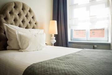 Фото номера Просторный одноместный номер Отель Hotel Krasicki г. Лидзбарк-Варминьски 4