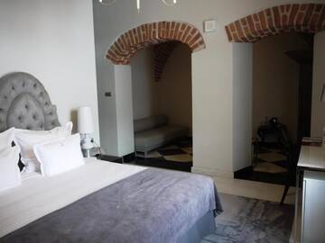 Фото номера Полулюкс Отель Hotel Krasicki г. Лидзбарк-Варминьски 10