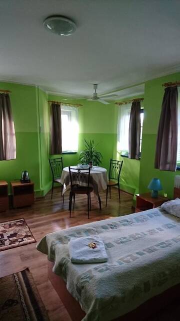 Фотографии Отель Hotelik WARMIA -Pensjonat, Hostel г. Лидзбарк-Варминьски (Польша) №2 Фото Отель Hotelik WARMIA -Pensjonat, Hostel г. Лидзбарк-Варминьски 2